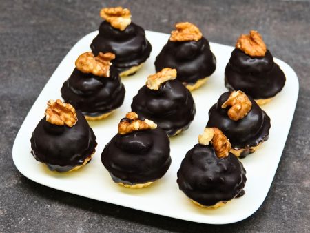 Mini ořechové košíčky Praha - tradiční cukroví z vlašských ořechů